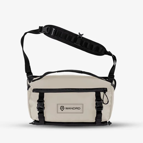 Are the zippers on the sling bag weather-resistant?