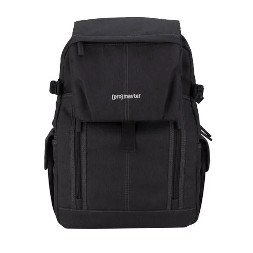 Does the ProMaster Cityscape 80 Daypack have a laptop or tablet compartment?